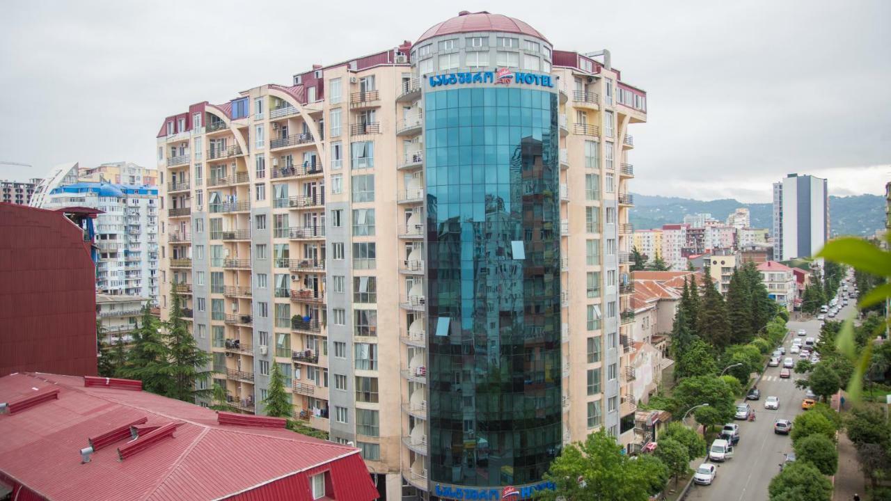 Hotel Aisi Batumi Exterior photo